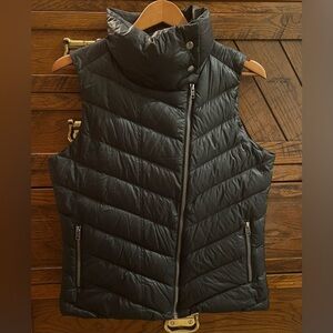 Patagonia Women’s Puffer Vest Jacket Black Diagonal Full Zip Size Medium